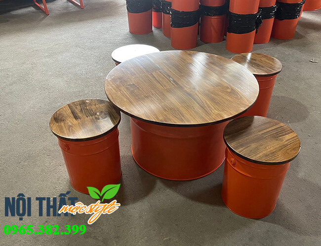 Bàn ghế thùng phi - ghế đôn nhỏ gọn- tiện lợi giá rẻ Bàn ghế thùng phi - ghế đôn nhỏ gọn- tiện lợi giá rẻ