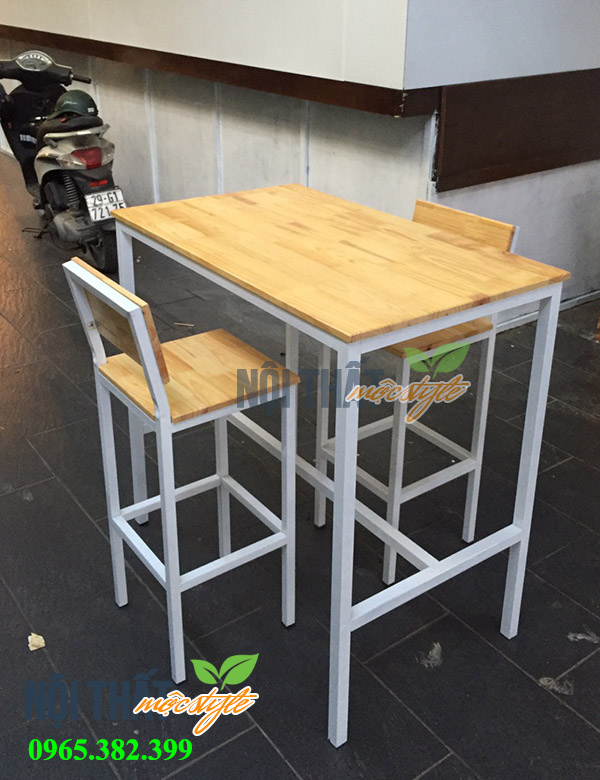 Kích thước bàn bar rộng rãi, cao ráo với d100xr60xc100cm cho trải nghiệm mới mẻ nhất