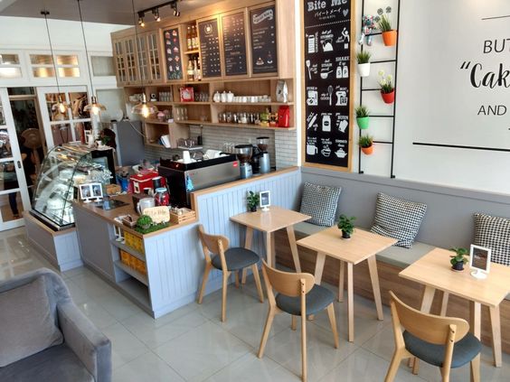 Quán cafe: Một không gian xanh mát, đầy sức sống với hương vị cà phê độc đáo. Tận hưởng không gian yên tĩnh để thư giãn và làm việc. Xem ảnh để thấy thêm những nét đẹp của quán cafe đang chờ đón bạn.