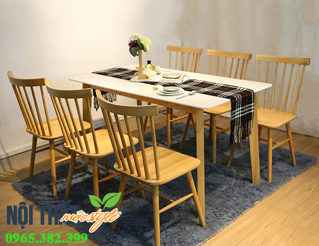 Bàn ghế ăn mặt đá kết hợp ghế song tiện mang đến không gian sang chảnh nhà hàng 5 sao Bàn ghế ăn mặt đá kết hợp ghế song tiện mang đến không gian sang chảnh nhà hàng 5 sao