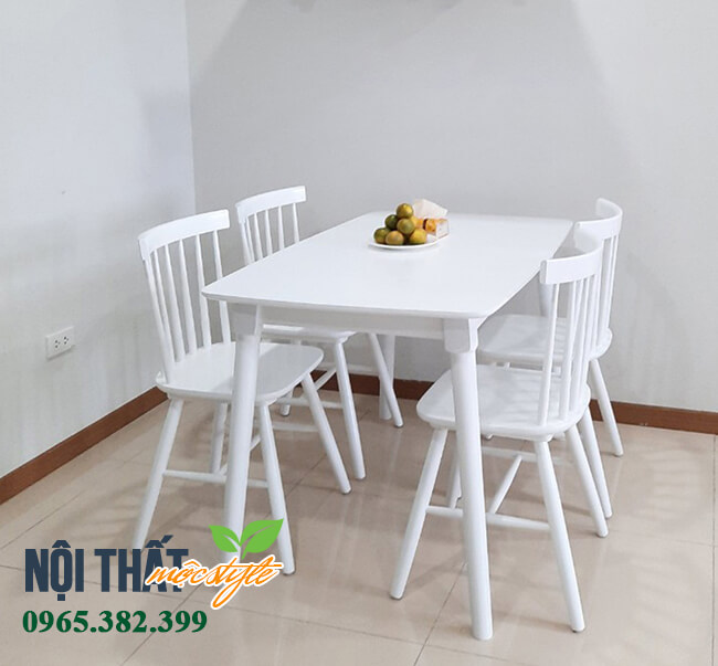 Làm sáng bừng không gian nhà bạn với bộ bàn ăn song tiện tông màu trắng