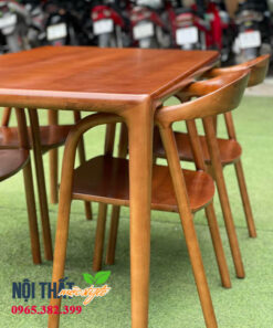 Thiết kế vô cùng tinh tế và mền mại của bộ bàn ăn