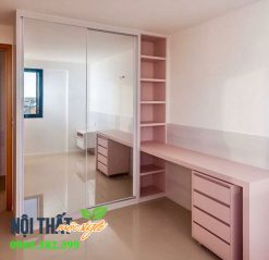 mẫu tủ quần áo màu hồng kết hợp gương soi