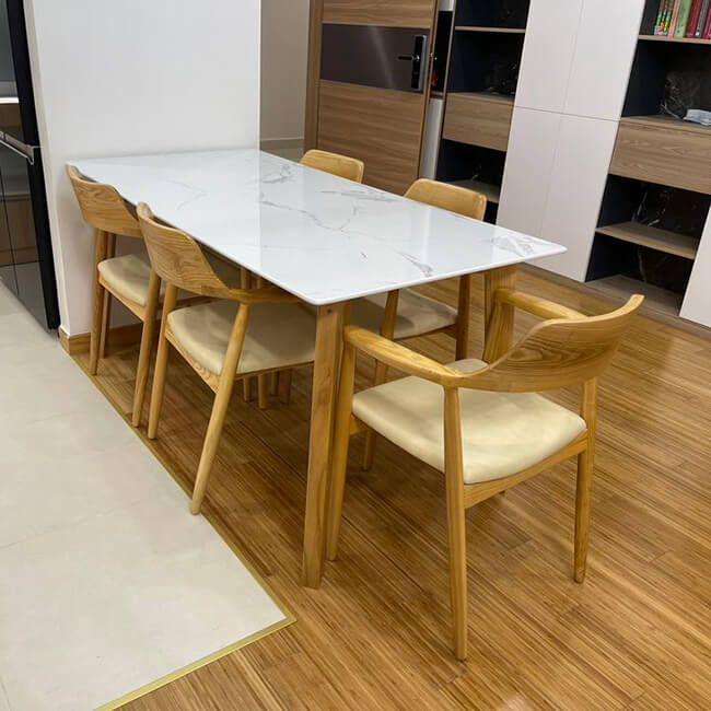 Bộ bàn ăn mặt đá 4 ghế BA06 tới màu sồi tự nhiên mộc mạc, hiện đại Bộ bàn ăn mặt đá 4 ghế BA06 tới màu sồi tự nhiên mộc mạc, hiện đại