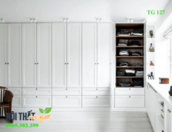 Không gian của tủ quần áo âm tường TG128