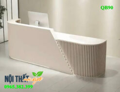 Quầy lễ tân hiện đại màu be sữa QB90